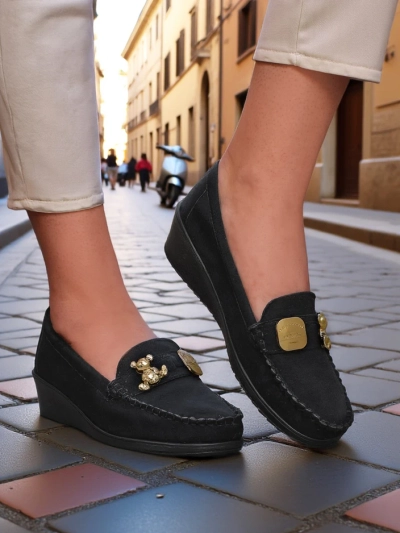 Royalfashion Women's loafers on a low wedge Mollan