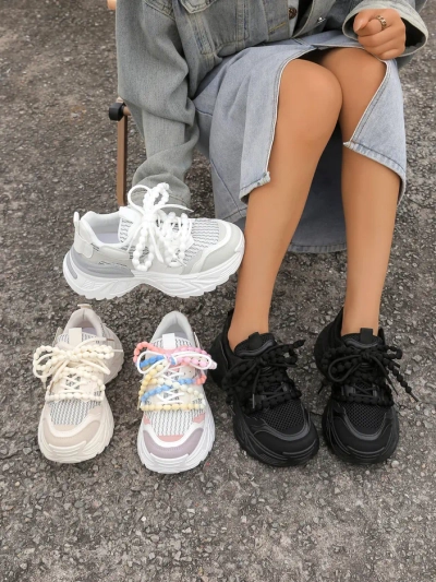 Royalfashion Naisten urheilukengät paksummalla pohjalla Loness