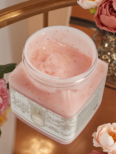 Berries fine-grained face and body scrub