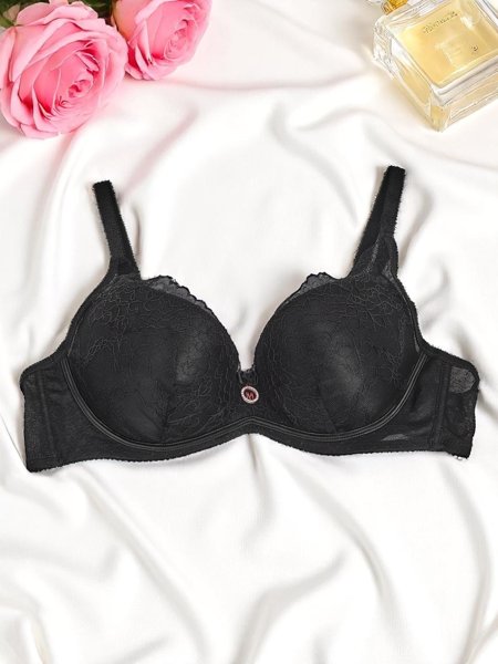 Royalfashion Naiste pitsiga push-up rinnahoidja Romance Push-Up