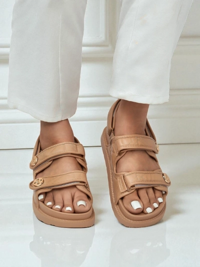 Royalfashion Women's sandals on a thicker sole Vivere