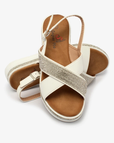 Royalfashion Valged naiste tsirkoonidega öko-nahast sandaalid Trikys