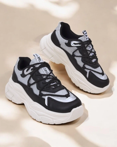 Royalfashion Women's sneakers on a thicker sole Teresii