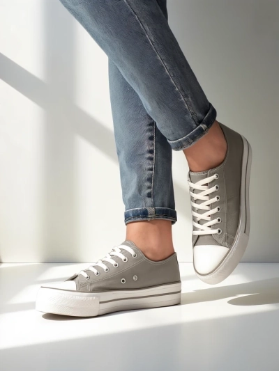 Royalfashion Женские кроссовки Timier