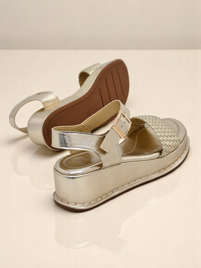 Royalfashion Naiste kiilkontsaga sandaalid punutud rihmaga Fiolle