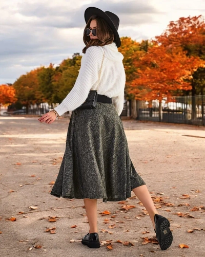 Royalfashion Women's midi skirt