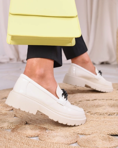 Women's lacquered moccasins in cream color Adolos- Footwear