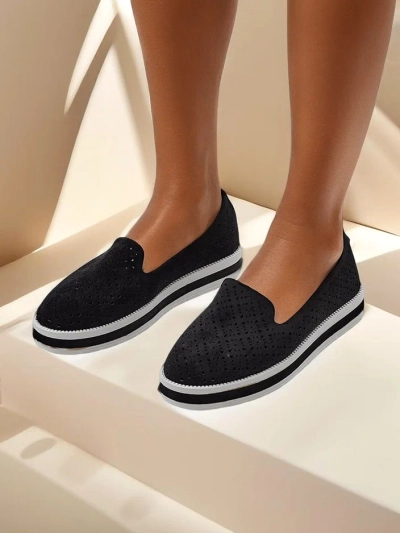 Royalfashion Naistel perforatsiooniga loafers Cerrole