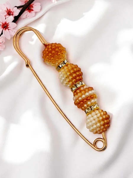 Dekoratiivne naiste pross pärlitega Four Pearls