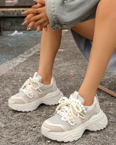 Royalfashion Naisten urheilukengät paksummalla pohjalla Loness