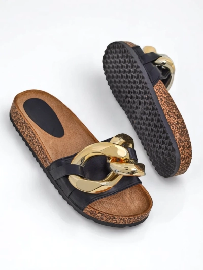 Royalfashion Черные женские шлепанцы с украшением Sofig