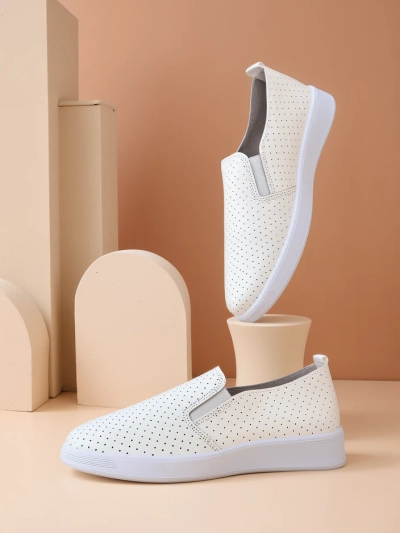 Женские перфорированные кроссовки Royalfashion Musio