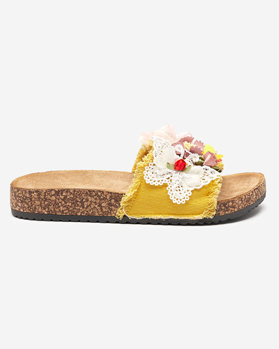 Women's slippers with fabric flowers in Ososi yellow - Footwear