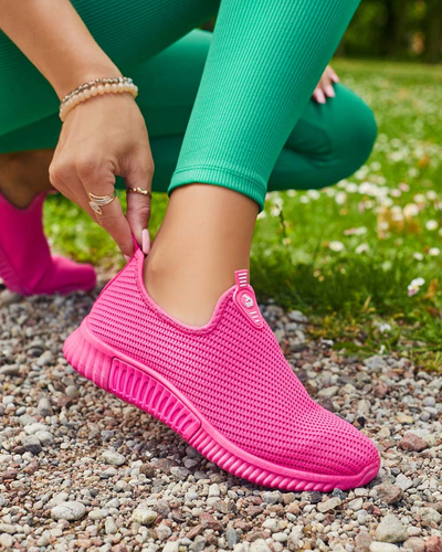 Mustad naiste slip-on spordijalatsid Banila - Jalatsid