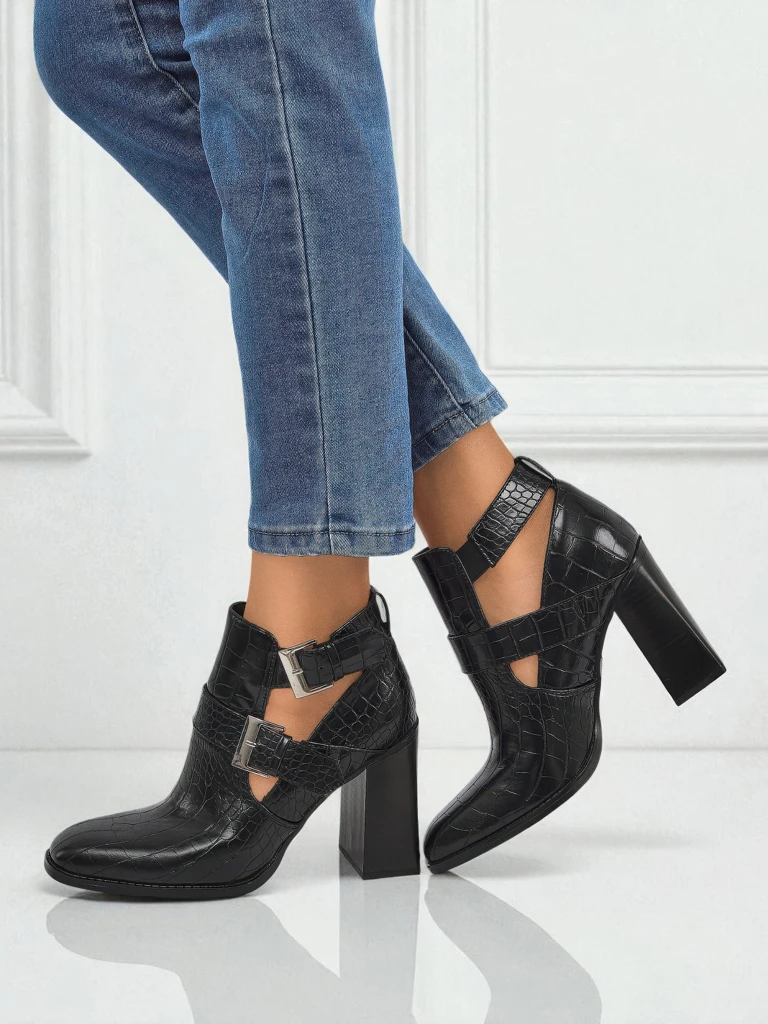 Embossed women's ankle boots on a block heel Burnt Halo