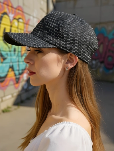 Royalfashion Shine Stitch nokamüts