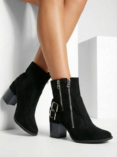 Royalfashion Women's black boots with Feirrgo decoration