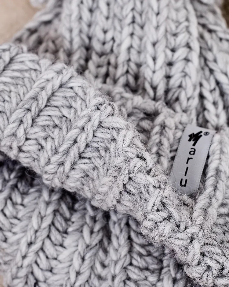 Royalfashion Kvinnor's stickad hatt med tofs