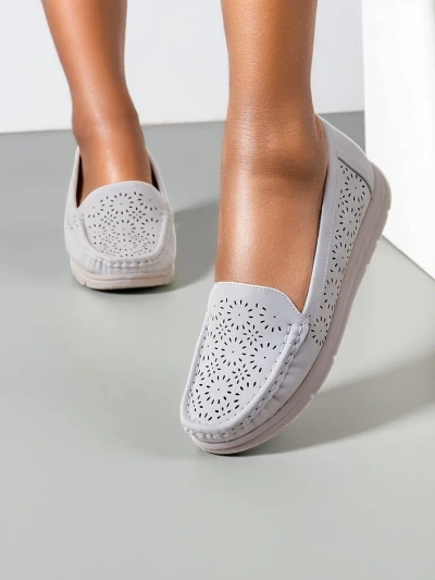 Royalfashion Naiste perforatsiooni mokassiinid Besset