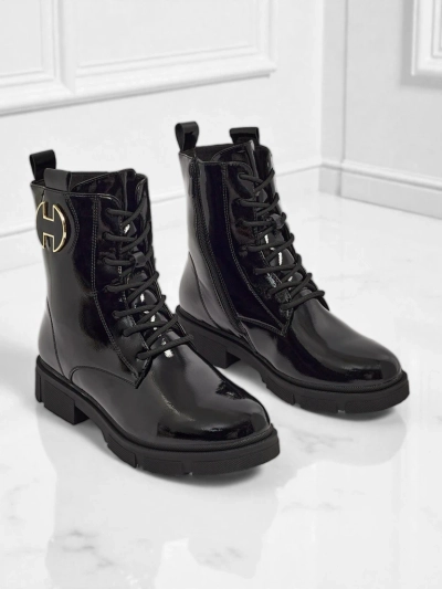 Lakitud paeltega naiste poolsaapad Kalen