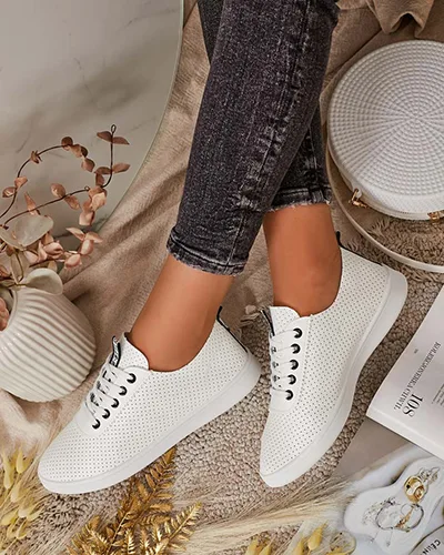 Royalfashion Naiste Umurra Openwork tennised