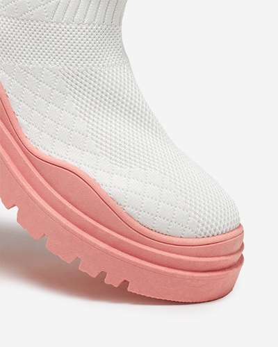 Valged ja roosad lameda kontsaga naiste saapad Seritis - Jalatsid