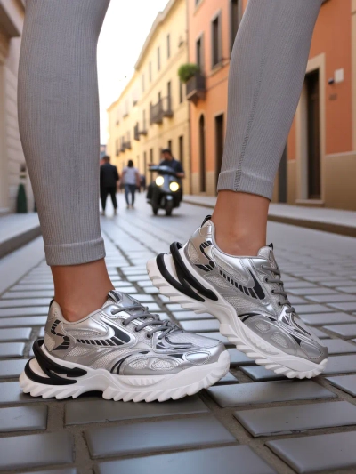 Royalfashion Women's Lacquered Sneakers Leysi
