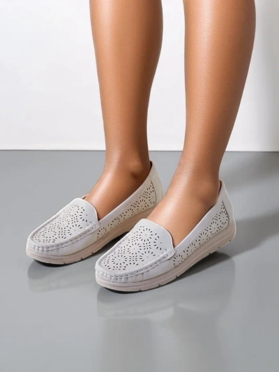 Royalfashion Naiste perforatsiooni mokassiinid Besset