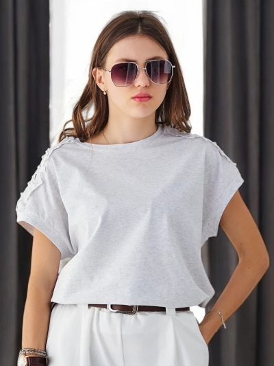 Женская футболка Royalfashion из хлопка с кружевными рукавами