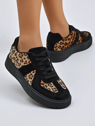 Royalfashion Women's sporty sneakers with a leopard print Big Cat