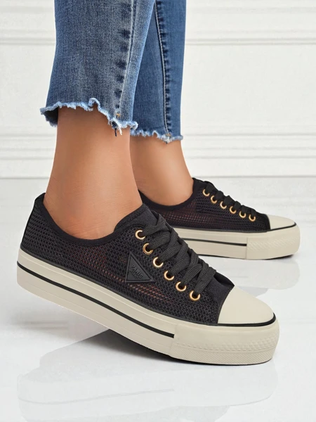 Royalfashion Naiste perforatsiooniga teniste Rebbse