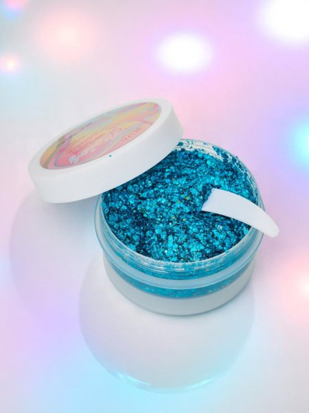Glitter gel for face decoration in turquoise color