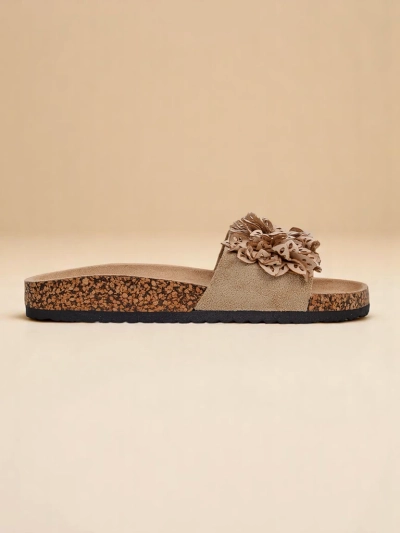 Royalfashion naiste lilledega sandaalid Occes