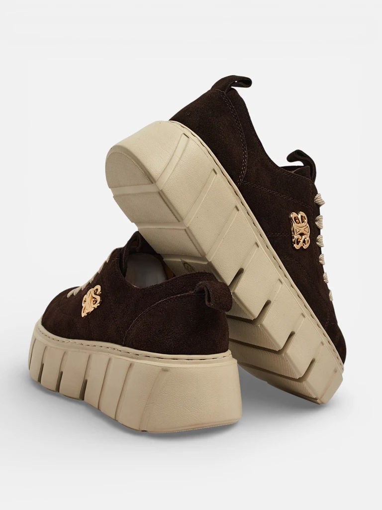 Naiste naturaalsest nahast sportlikud tossud Renos