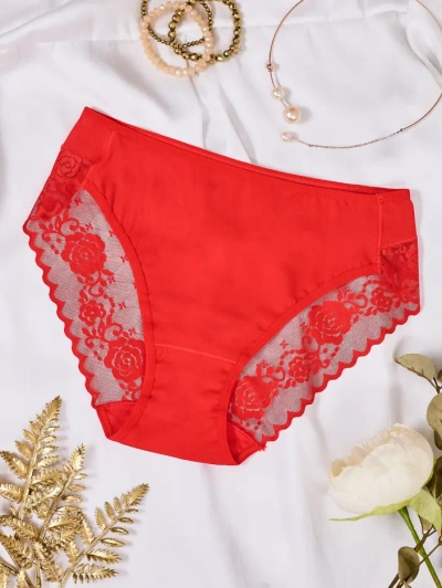 Royalfashion Naiste aluspüksid stiilis bikiinid