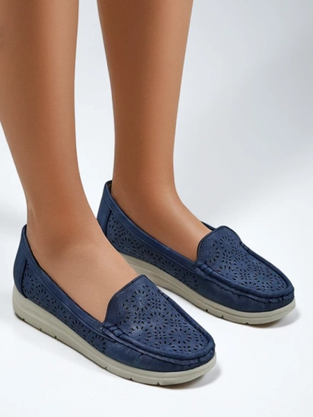 Royalfashion Naiste perforatsiooniga mokassiinid Besset