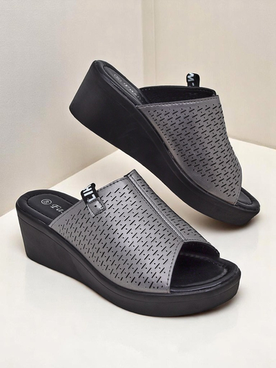 Royalfashion Женские шлепанцы на танкетке Luna Wedge