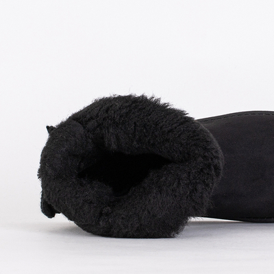 Naiste mustad madala kontsaga poolsaapad Aurelia