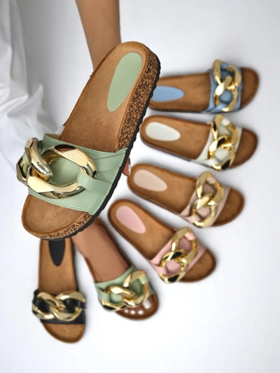 Женские сандалии Thalia Royalfashion зеленые с цепочкой на плоской подошве