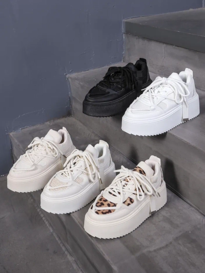 Royalfashion Sportjalatsid naistele platvormil Aeroll