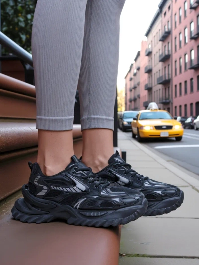 Royalfashion Women's Lacquered Sneakers Leysi