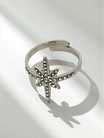 Dolce Vita käevõru dekoratiivsete amulettidega