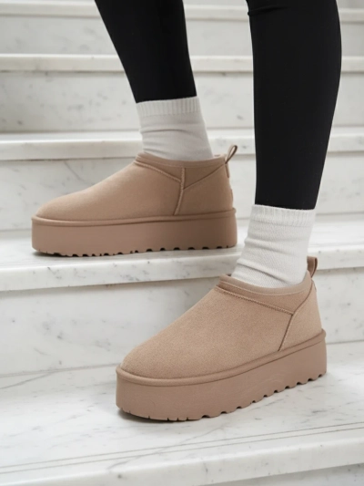 Royalfashion Women's short boots a'la snow boots Ozozi