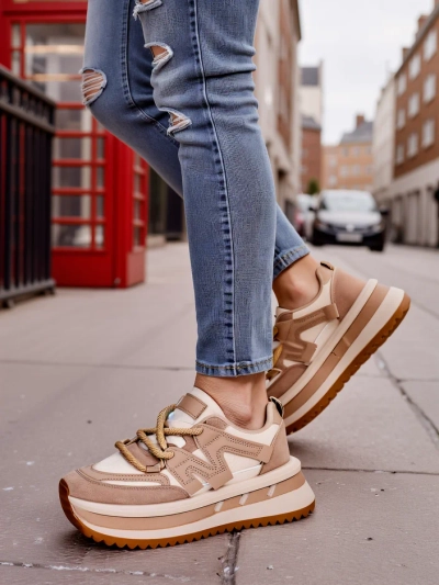 Спортивные кроссовки на платформе для женщин Royalfashion Eviger