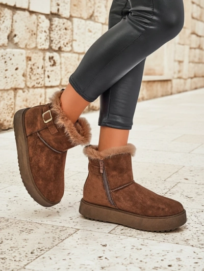 Royalfashion Women's Winter Crest Short Snow Boots