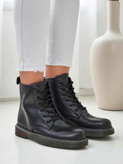 Royalfashion Women's Boots Frioze