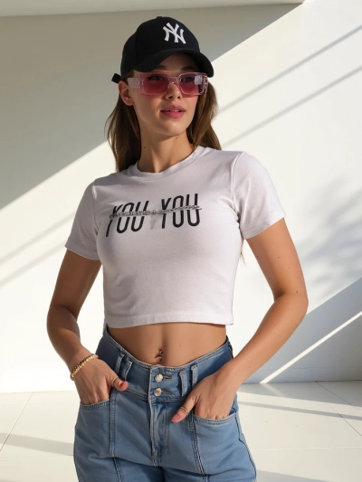 Royalfashion Naiste Puuvillane Lühikeste varrukatega Crop Top Inskriptsiooniga
