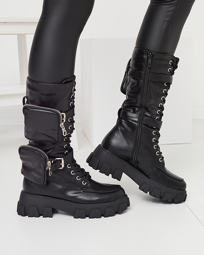 Mustad töölissaapad dekoratiivsete kotikestega pealsetel Sello- Jalatsid