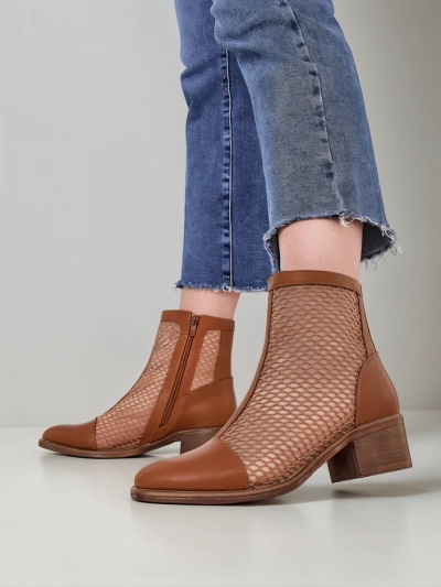 Royalfashion Women's perforated ankle boots on a low heel Rowices