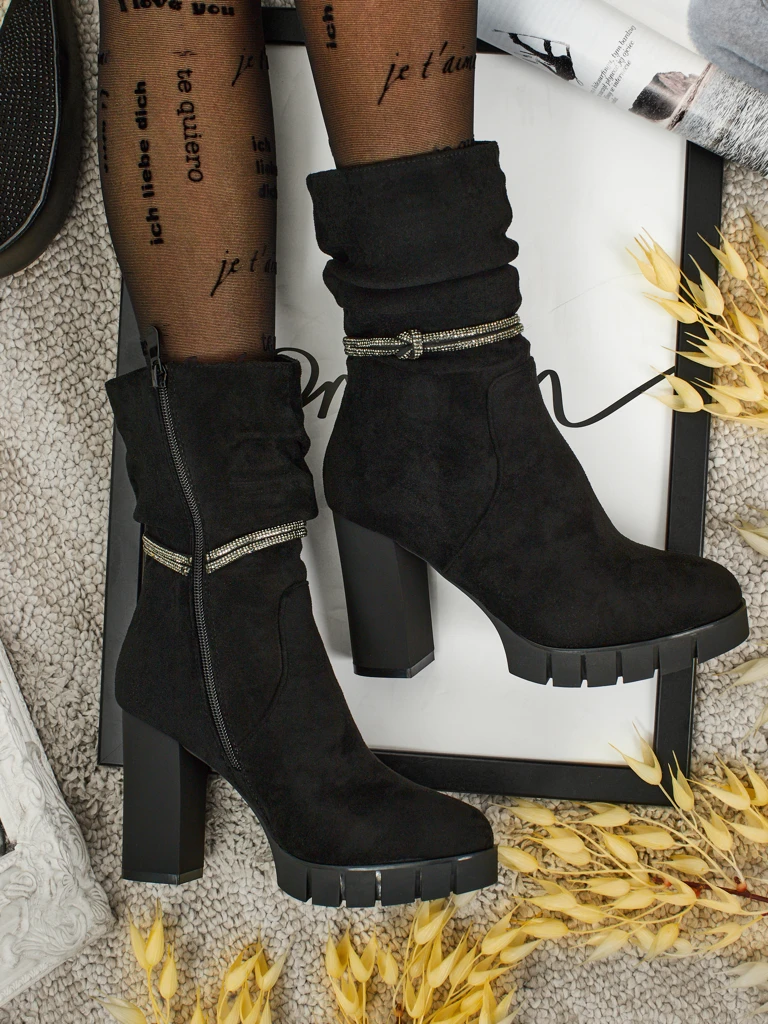 Naiste öko-seemisnahast jämeda kontsaga saapad RuneFlicker